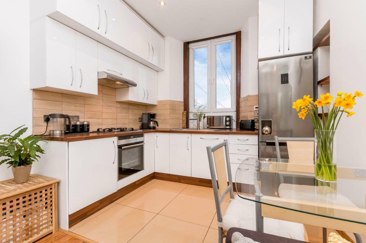 Beautiful Holyrood Park Apartment Edinburgh Exterior foto